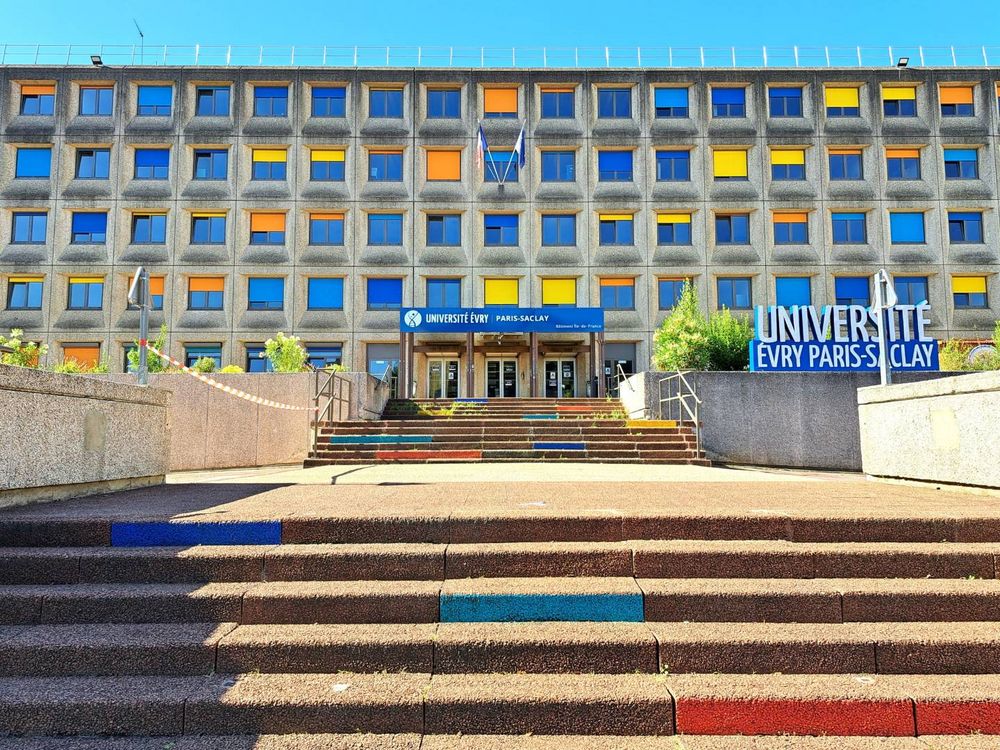 L'extérieur du Bâtiment Ile-de-France.