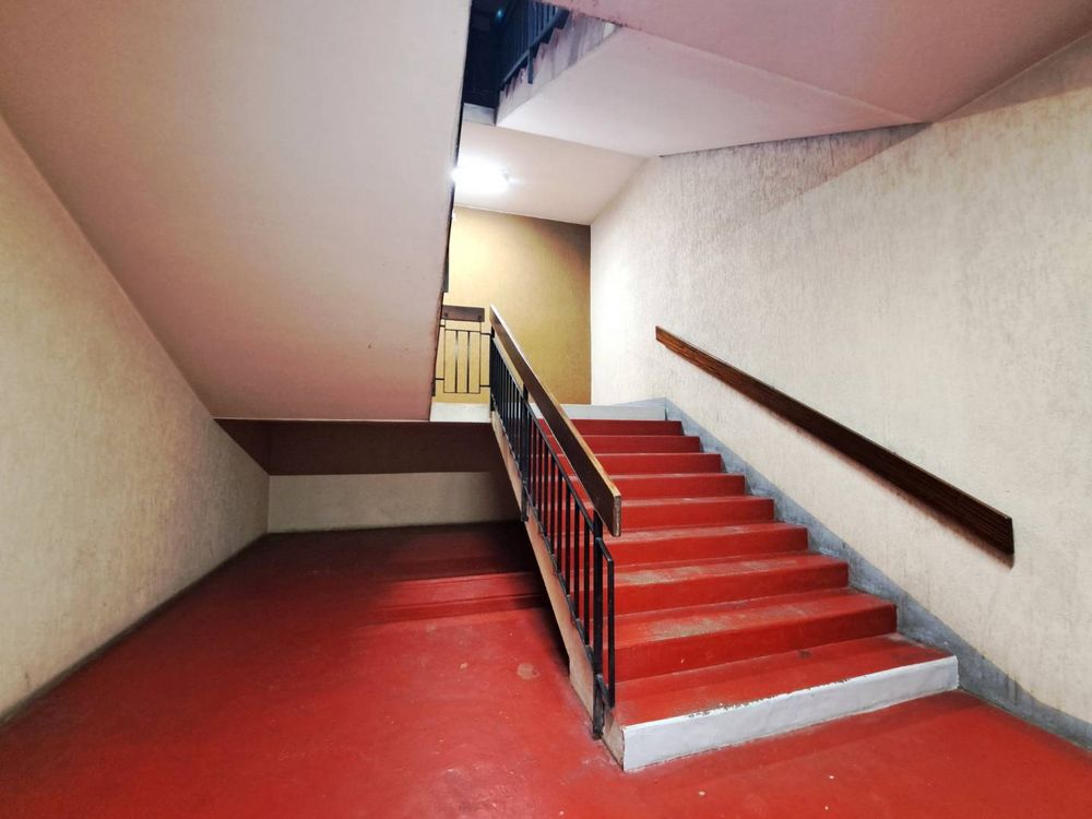 Les escaliers du bâtiment Facteur Cheval.