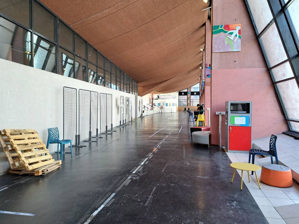 L'intérieur du Bâtiment des premiers cycles.