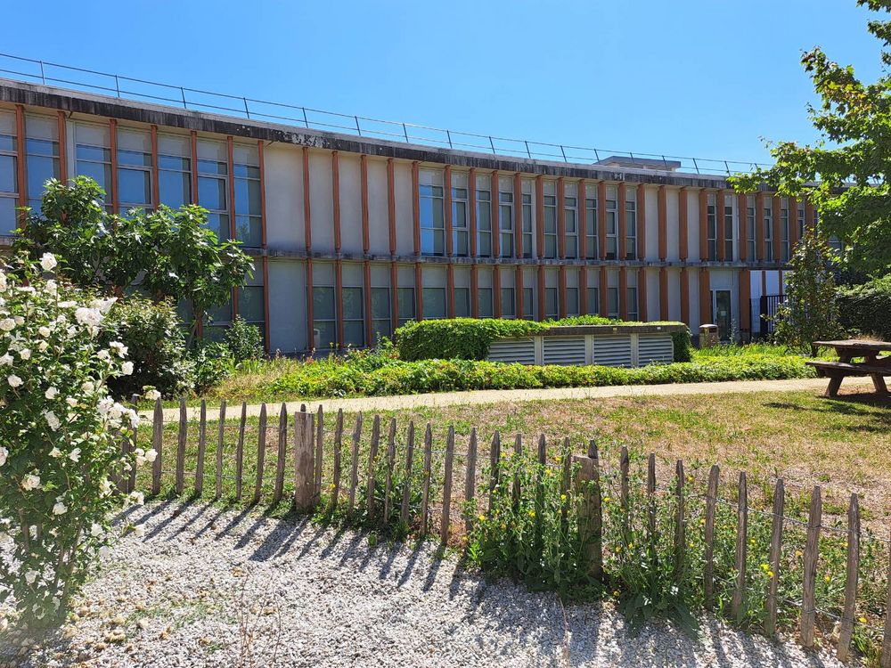 L'extérieur de l'IBGBI.