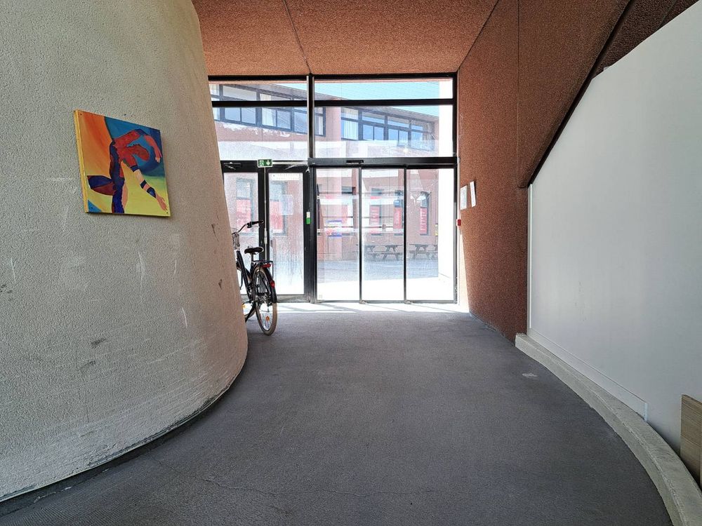 L'intérieur du Bâtiment des premiers cycles.