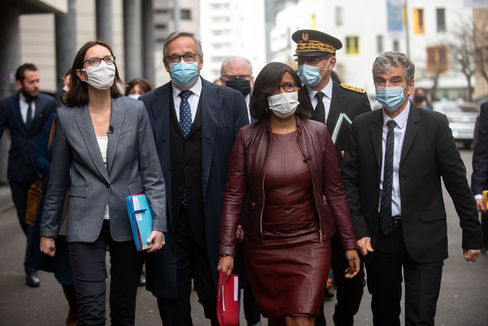 Amélie de Monchalain, Francis Chouat, Député de la première circonscription de l'Essonne, Elisabeth Moreno, Eric jalon, Préfet de l'Essonne et Patrick Curmi (de gauche à droite)