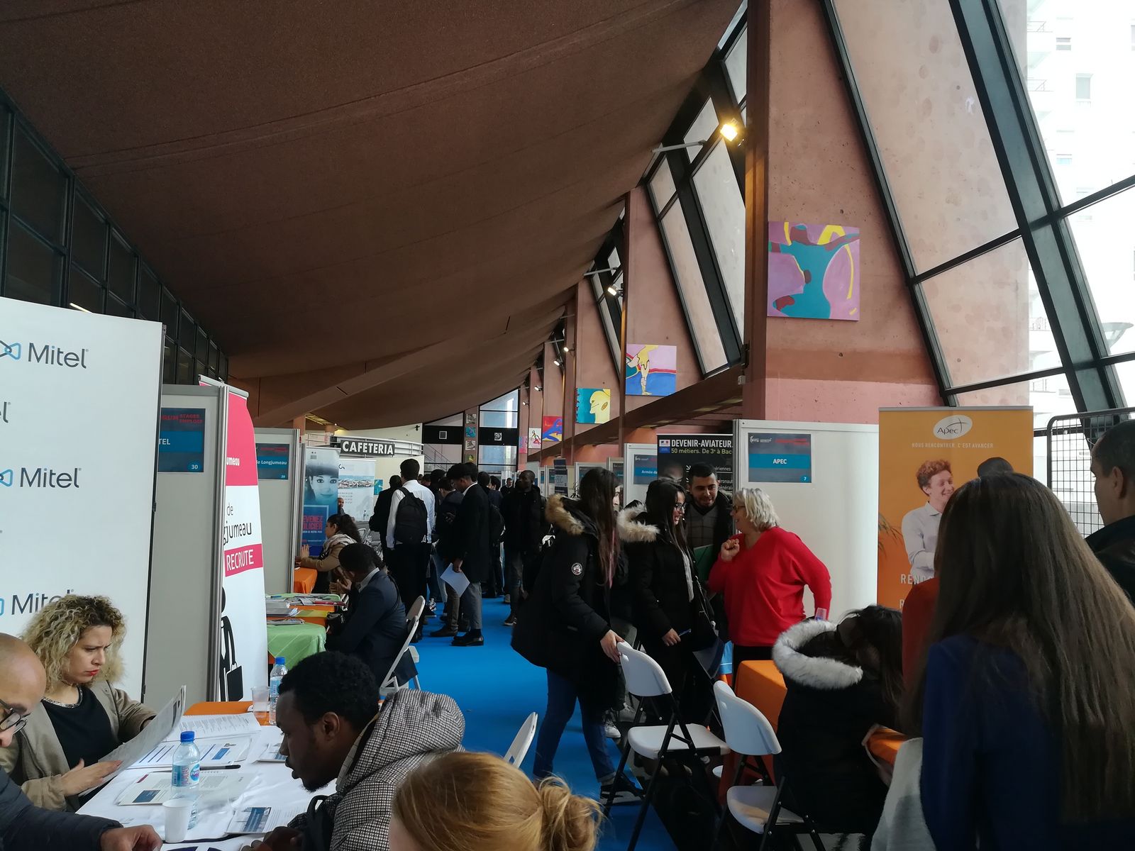 Hall premier cycle_ forum Stages-Emplois