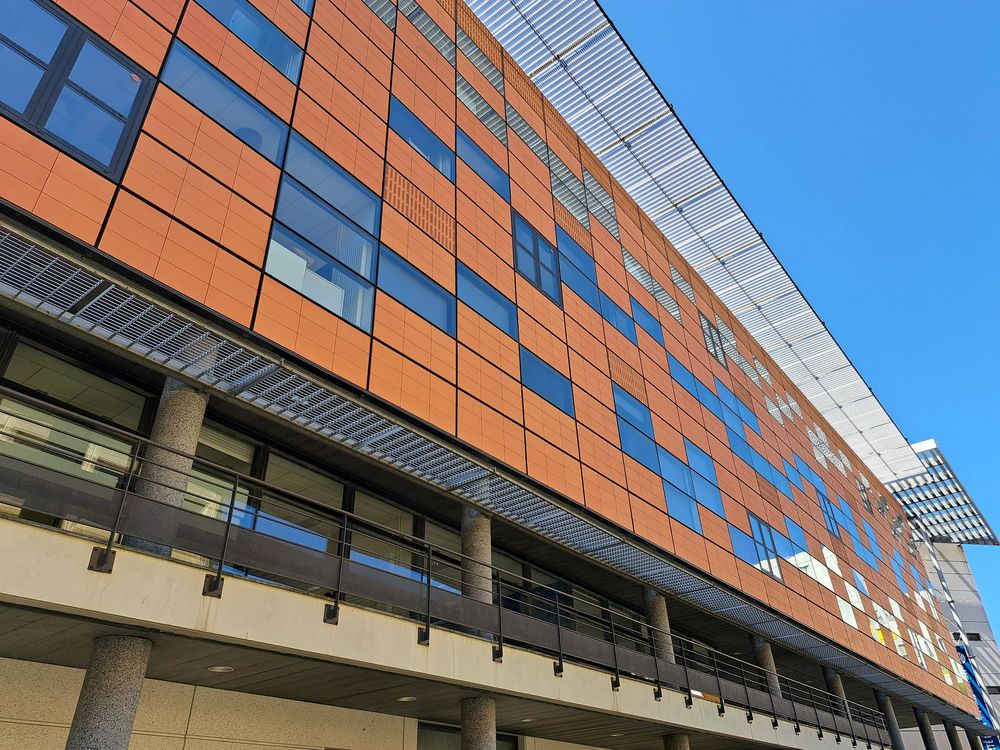 Une vue extérieure du bâtiment Maupertuis.